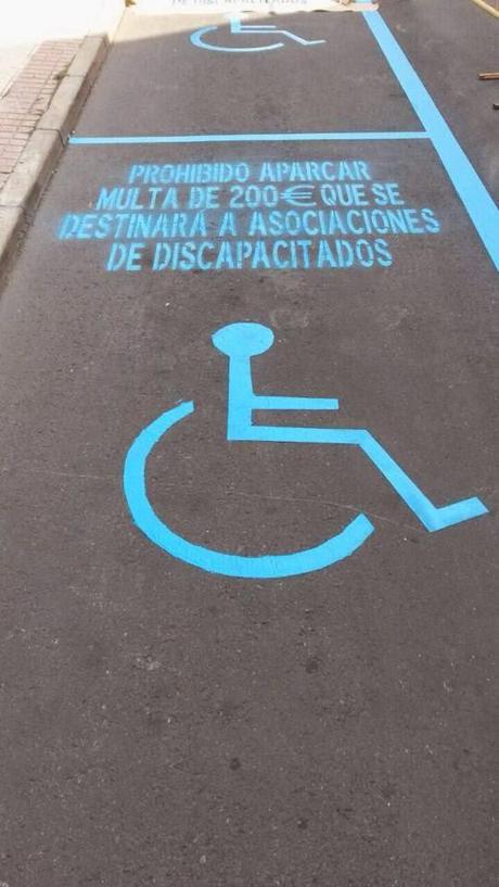 Alcorcón presenta un novedoso sistema de señalización de las plazas de aparcamiento reservadas para personas con movilidad reducida