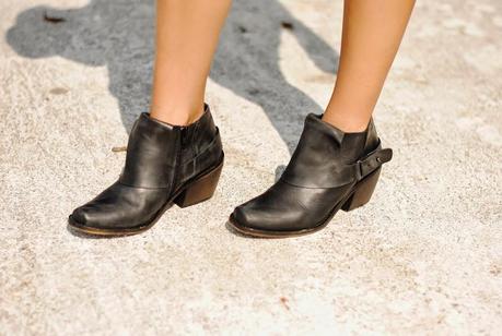 Folk booties. Folk booties.