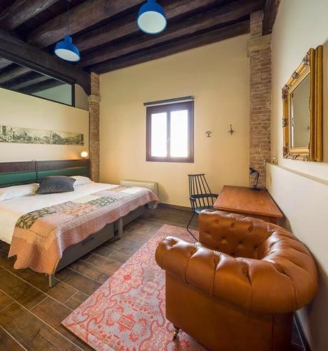 Hotel Rustico en Venecia   /   Rustic Style Hotel in Venezia