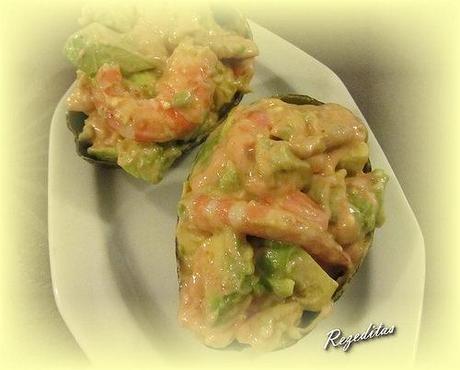 AGUACATES RELLENOS DE GAMBAS AGUACATES RELLENOS DE GAMBAS