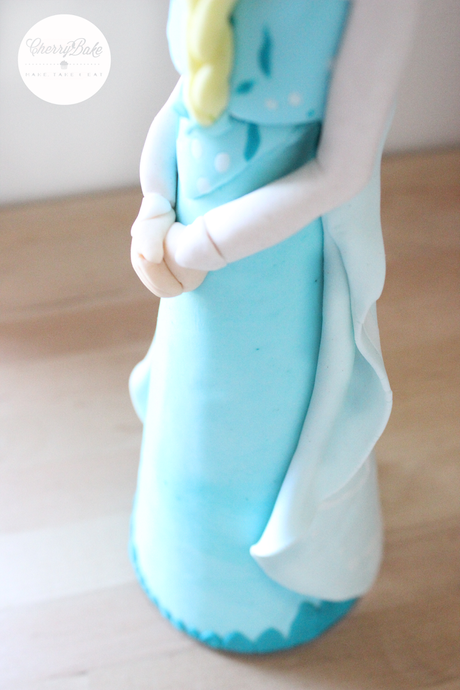 Figura Frozen fondant / Frozen cake topper fondant