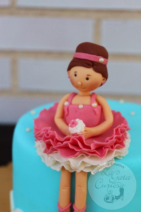 TARTA FONDANT BAILARINA PARA NATALIA TARTA FONDANT BAILARINA PARA NATALIA