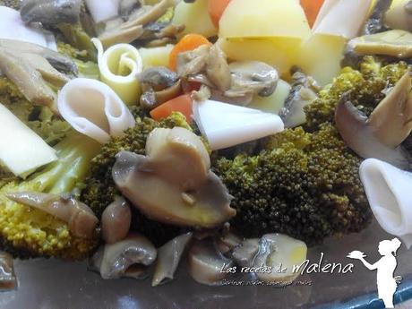 Ensalada templada de brécol y champiñones Ensalada templada de brécol y champiñones