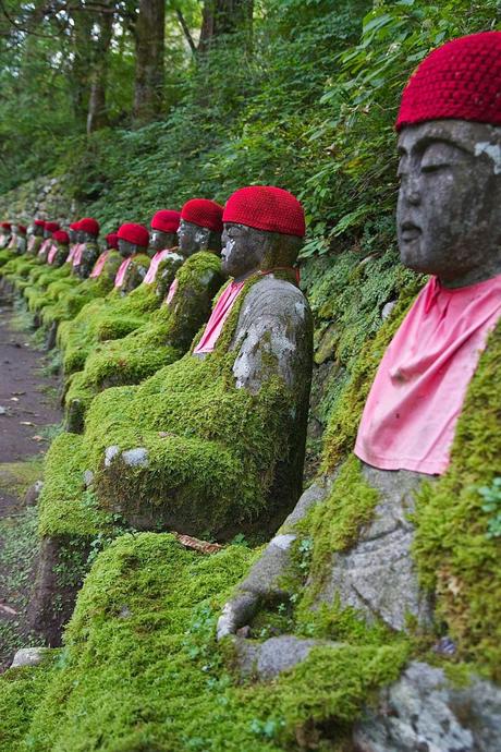 LA RUTA NIPONA: NIKKO (MAUSOLEOS, CEDROS Y ESTATUAS FANTASMA)