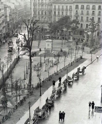 Plaza de Tirso de Molina en los años 30, Madrid 