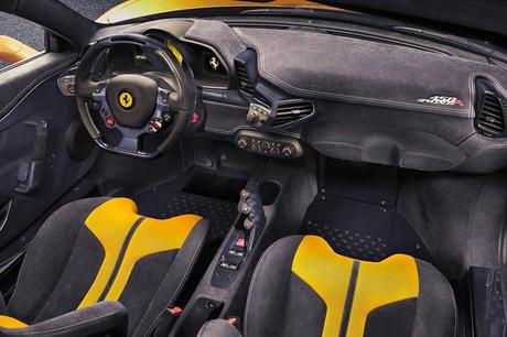 Ferrari 458 Speciale A gauges