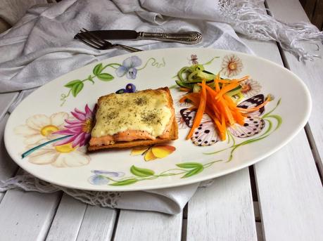 Tostada de salmón al horno