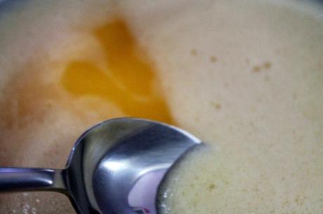 Grandes clásicos: Tocinillos de cielo con salsa de frambuesas (paso a paso) Grandes clásicos: Tocinillos de cielo con salsa de frambuesas (paso a paso)