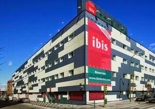 Fachada hotel Ibis Madrid Aeropuerto Barajas Fachada hotel Ibis Madrid Aeropuerto Barajas
