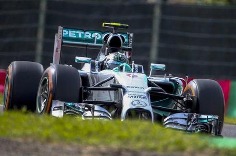 La dupla de Mercedes picará en punta en el GP de Japón