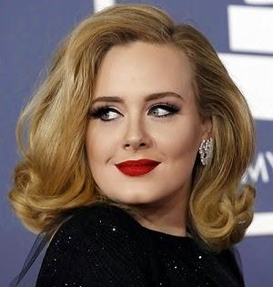 Adele retrasa el lanzamiento de su nuevo álbum a 2015 Adele retrasa el lanzamiento de su nuevo álbum a 2015