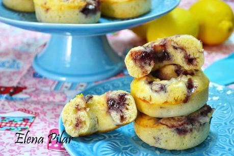 Donuts de arándanos con glaseado de limón