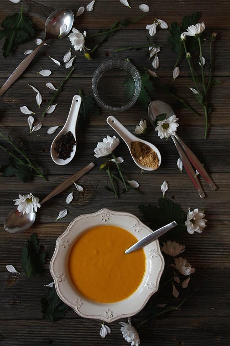 Crema especiada de calabaza y zanahoria Crema especiada de calabaza y zanahoria