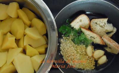 Patatas en ajo pollo Patatas en ajo pollo