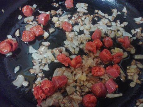 Macarrones con chistorra y roquefort