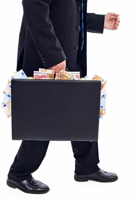 EL PODER CORROMPE… Y VUELVE ESTÚPIDO Los estafadores, defraudadores y corruptos en general que al lado del poder y de la política trincan durante años están convencidos de que nadie se enterará y jamás les pillarán. Pero a veces la propia naturaleza s... EL PODER CORROMPE… Y VUELVE ESTÚPIDO Los estafadores, defraudadores y corruptos en general que al lado del poder y de la política trincan durante años están convencidos de que nadie se enterará y jamás les pillarán. Pero a veces la propia naturaleza s...