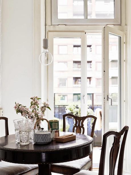 Un apartamento romántico y femenino Un apartamento romántico y femenino