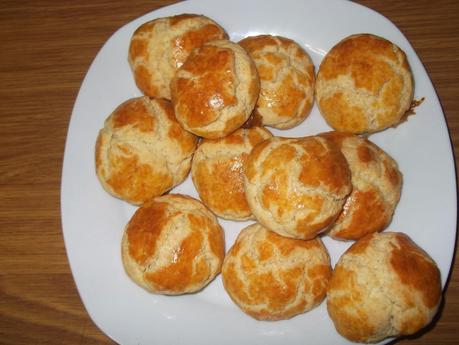 RECETA FACIL DE SCONES DE TIPO CONFITERIA RECETA FACIL DE SCONES DE TIPO CONFITERIA