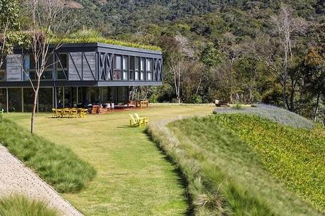 Vivienda Minimalista en Petropolis