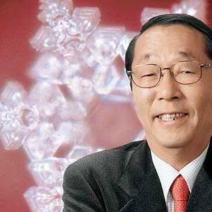 EL Dr. Masaru Emoto nos a dejado un gran mensaje; EL Dr. Masaru Emoto nos a dejado un gran mensaje;