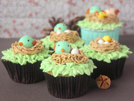 CUPCAKES YOGUR Y PIÑA: NIDO DE PÁJAROS CUPCAKES YOGUR Y PIÑA: NIDO DE PÁJAROS