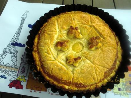 Galette des Rois (Pastel de Reyes) con salsa de chocolate caliente - Cocinas del Mundo (Francia)