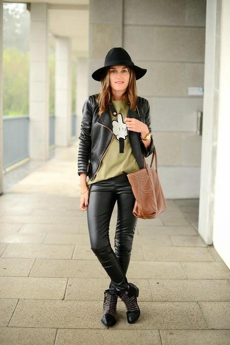 STREET STYLE INSPIRATION; ANKLE BOOTS.- STREET STYLE INSPIRATION; ANKLE BOOTS.-