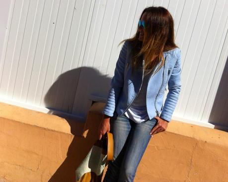 uNA dE mOTO uNA dE mOTO