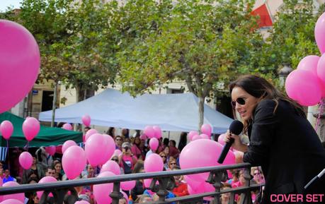 Chenoa no se perdió la 10ª marcha por la vida de Alcalá de Henares el día mundial del cáncer de mama