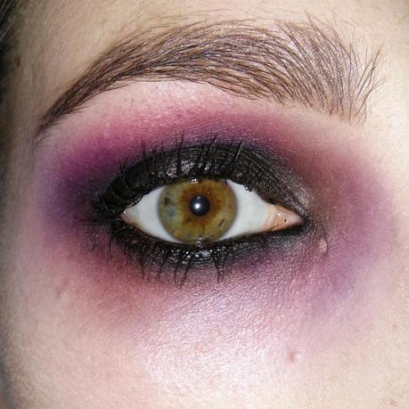 Paso a paso: Maquillaje para Halloween Vol.2 Paso a paso: Maquillaje para Halloween Vol.2