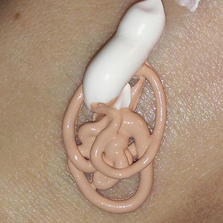 Paso a paso: Maquillaje para Halloween Vol.2 Paso a paso: Maquillaje para Halloween Vol.2