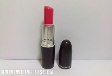 # TAG: LOCA POR LOS LABIALES #