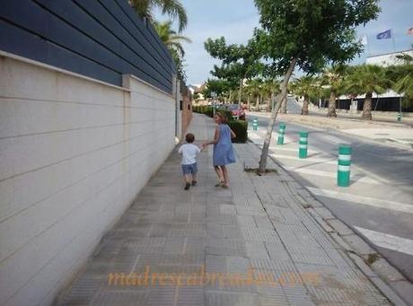 El lugar de los hermanos en las familias numerosas #MiércolesMudo : compañeros de camino