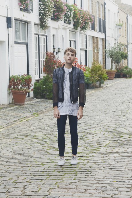 INTO THE MEWS INTO THE MEWS