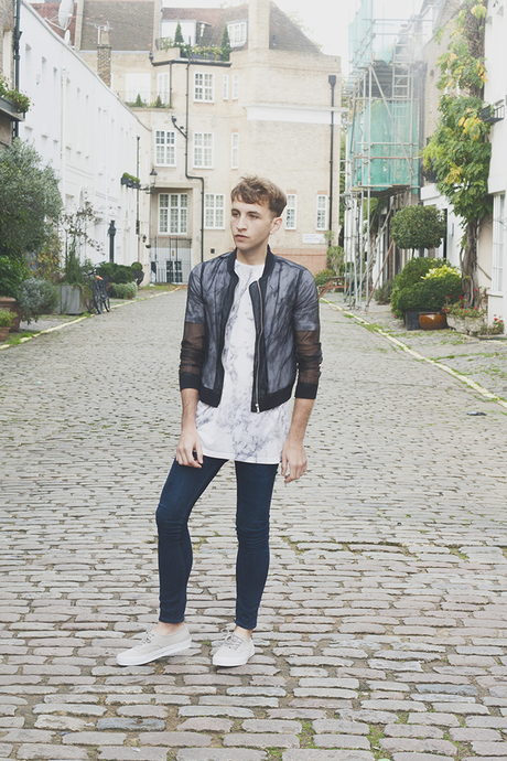 INTO THE MEWS INTO THE MEWS