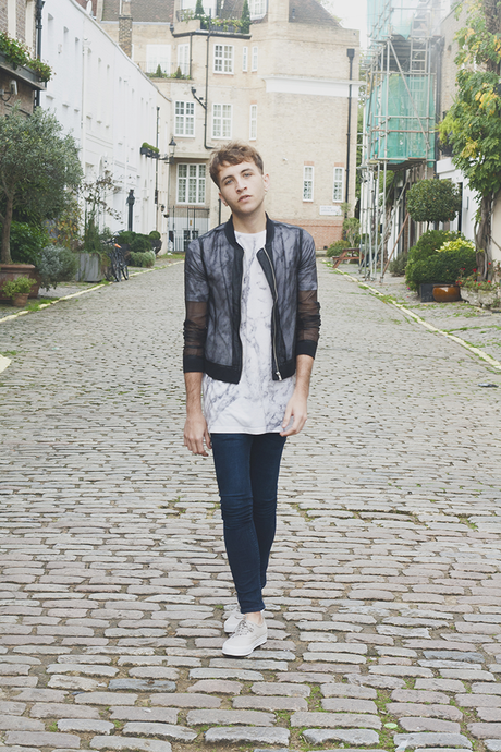 INTO THE MEWS INTO THE MEWS