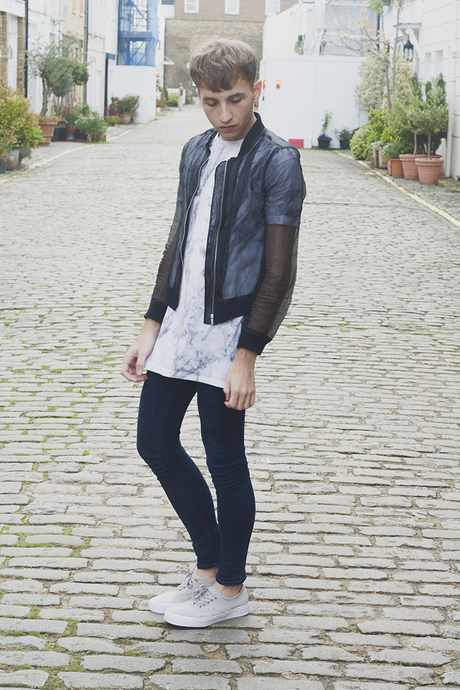 INTO THE MEWS INTO THE MEWS