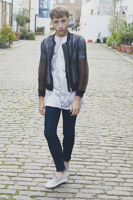 INTO THE MEWS INTO THE MEWS