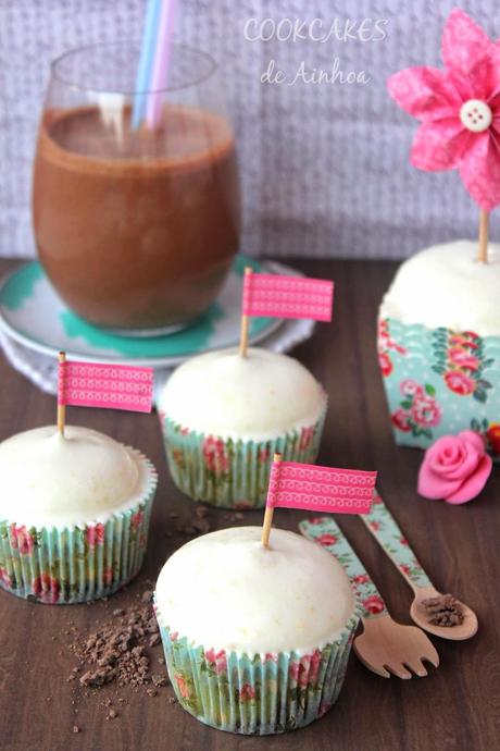 CUPCAKES DE NARANJA Y CHOCOLATE CUPCAKES DE NARANJA Y CHOCOLATE