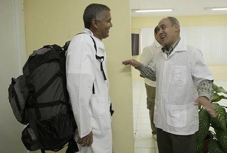 Rumbo a Liberia y Guinea Conakry segunda brigada médica cubana para atender ébola [+ fotos y video]