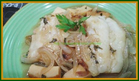 Bacalao con pota en salsa Bacalao con pota en salsa