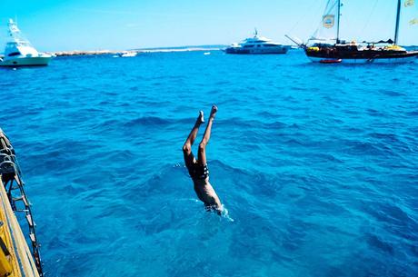 from_the_summer_cuttybandistas_with_cutty_shark_glamour_narcotico_mallorca_ibiza_formentera_mediterraneo_fashion_blogger (34)