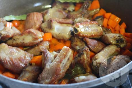 PATATAS GUISADAS CON COSTILLA DE CERDO