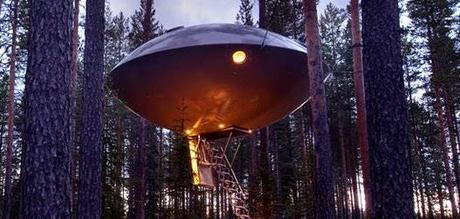 Delirios Hoteleros o ...Cómo Dormir En Sitios Imposibles Delirios Hoteleros o ...Cómo Dormir En Sitios Imposibles