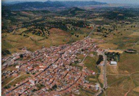 Un incendio en una céntrica casa de Chillón siembra la alarma entre los vecinos