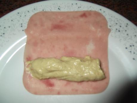 ROLLITOS DE JAMÓN YORK CON GUACAMOLE ROLLITOS DE JAMÓN YORK CON GUACAMOLE