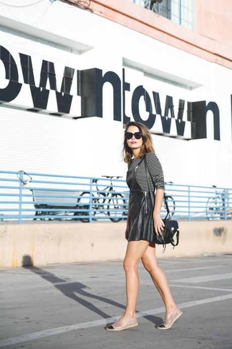 Hello Los Angeles! Los_Angeles-Travel-California-Leather_Jumpsuit-Striped_Top-Outfit-Street_style-26