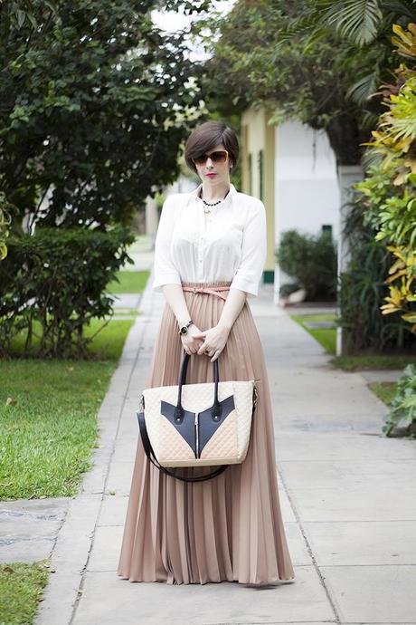 Mis Looks - La maxi falda plizada Mis Looks - La maxi falda plizada