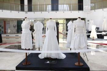 De Blanco. Moda del siglo XX a través de los vestidos de novia, abre sus puertas en Mondariz