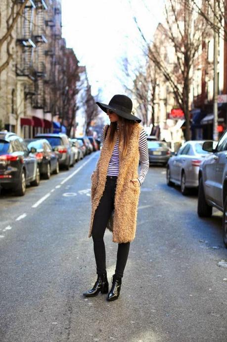 STREET STYLE INSPIRATION; MAXI CHALECOS.-